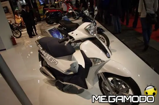 Nuovo Piaggio Liberty 50 "Teens" a 2 e 4 tempi 