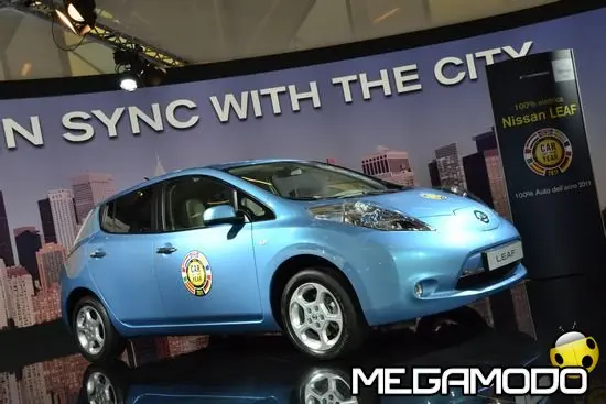 Nissan Leaf debutta in Giappone