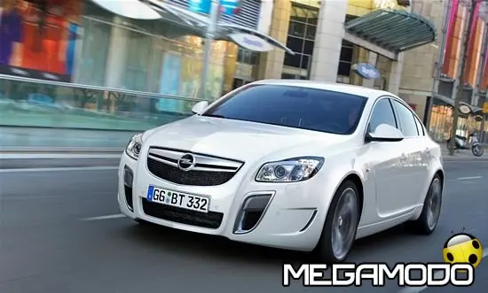 Opel Insignia OPC con cambio automatico a 6 velocità 