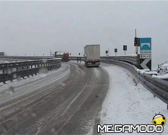 Persistono le precipitazioni nevose sul versante adriatico del Paese
