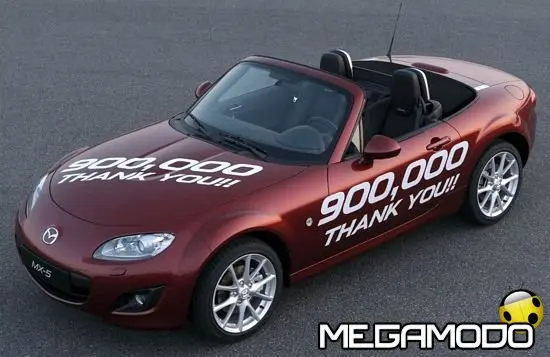 900.000 Mazda MX-5 per battere il nuovo record mondiale Guinness