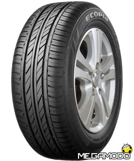 Nissan LEAF con pneumatici Bridgestone Ecopia EP150