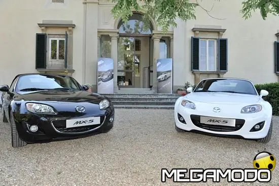 Nuova Mazda MX-5 2011 Record Series