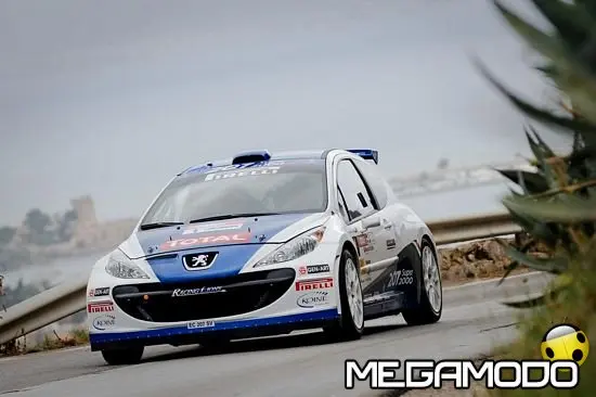 La 207 Super 2000 sulle strade del Salento