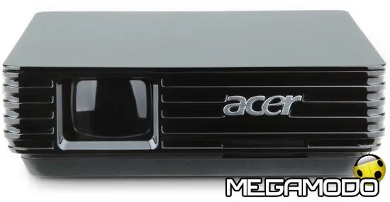 Pico proiettore Acer C110, proiezione immediata via USB ovunque 