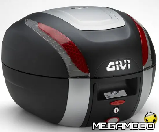 Nasce il bauletto universale, è Givi B33