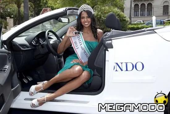 Silvia Novais premiata con una Peugeot 207 Coupé Cabriolet