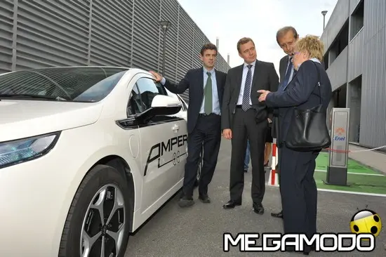 Opel Ampera presentata  al Sindaco Fassino