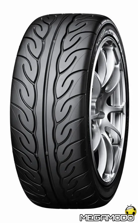 Yokohama Advan Neova AD08, il nuovo pneumatico sportivo