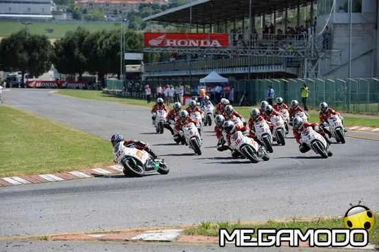 Alla Superbike di Imola, il Test Day sulla NSF100 dedicato ai campioni di domani