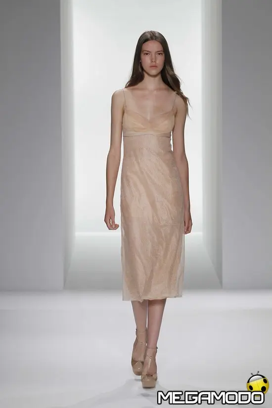 Calvin Klein Collection ha presentato sulle passerelle di New York la collezione P/E 2012