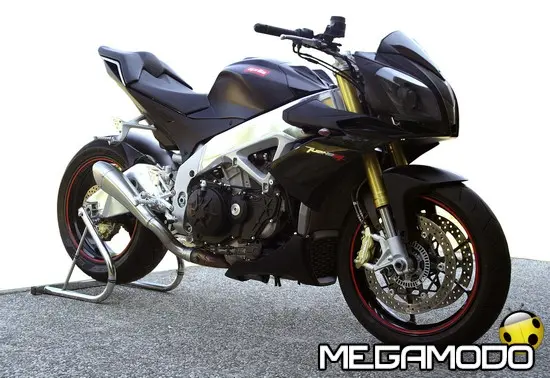 Aprilia Tuono V4 R e Hydroform, fulminanti emozioni