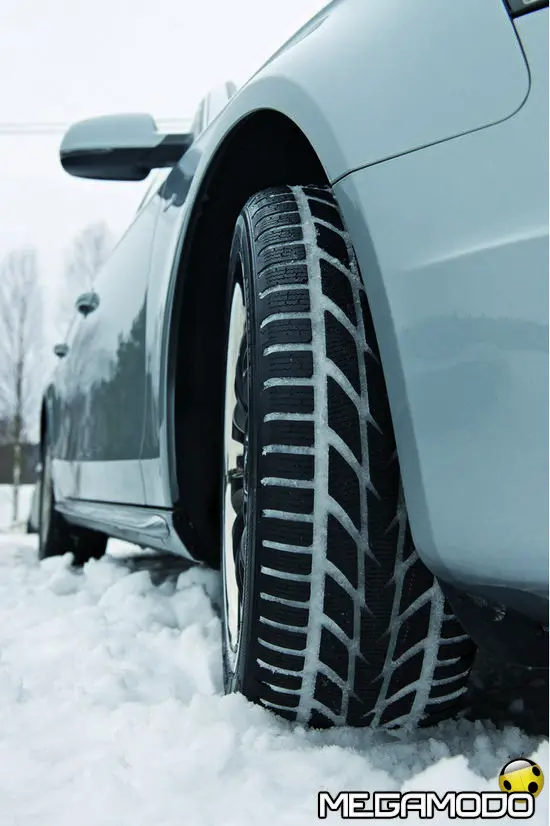 Toyo Snowprox S953, prestazioni in frenata e comfort di guida