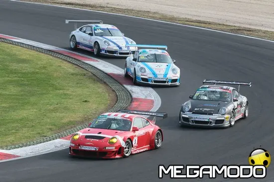 Vittoria di Lucchini-Ragginger a Vallelunga nella "200 Miglia" con Magigas Thunder 102 ron