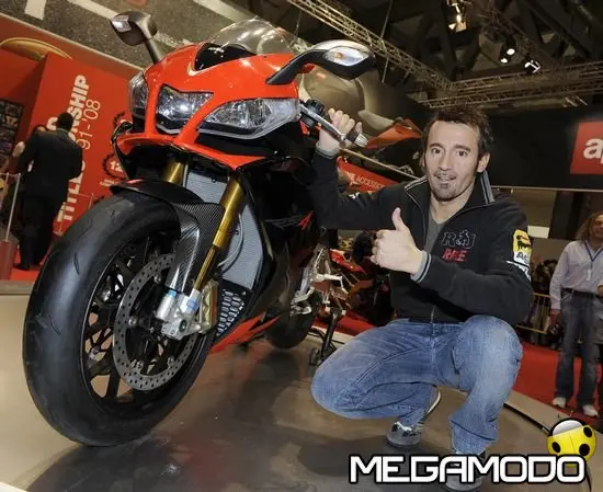 Max Biaggi a EICMA 2011