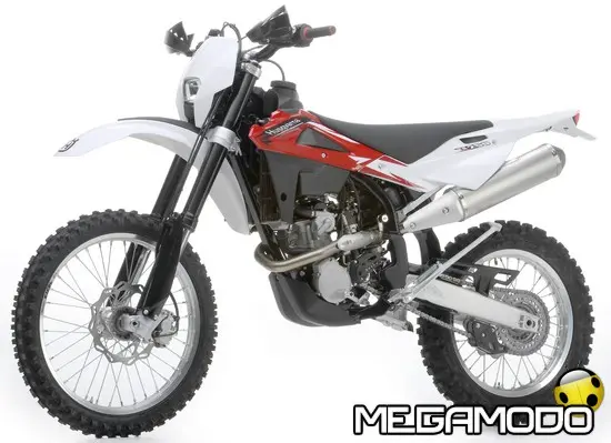 Husqvarna TE250, prestazioni superiori sia nella ciclistica che nel motore