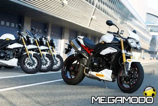 Pirelli Diablo Supercorsa SP per la Triumph Speed Triple R