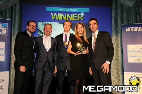 Ferretti Custom Line 100' riceve il premio Motor Boat of The Year 2012