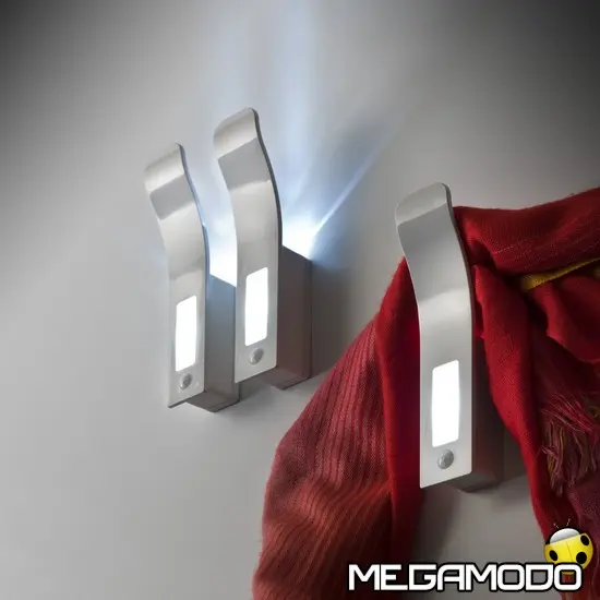 Designing Light, con H20 e LAIN l'appendiabito si illumina