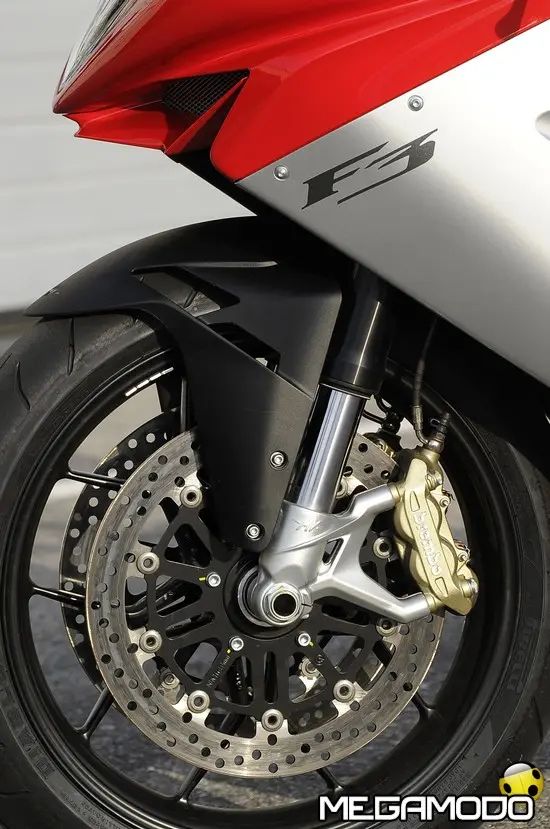 Pirelli Diablo Rosso Corsa per MV Agusta F3
