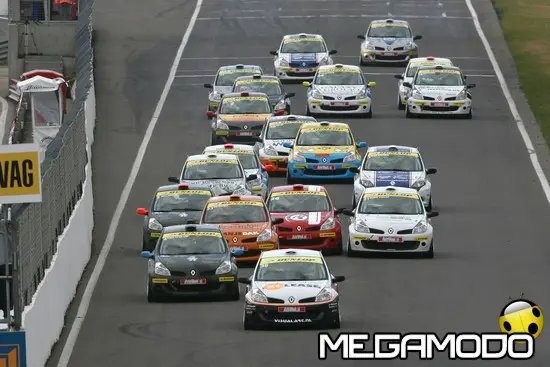 Dunlop è fornitore ufficiale di Renault Sport