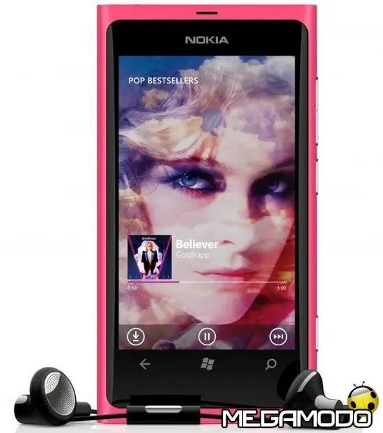 Nokia Lumia 800, versione magenta