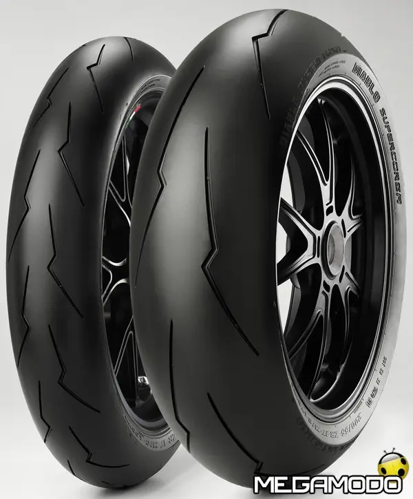 pirelli diablo supercorsa set isometric