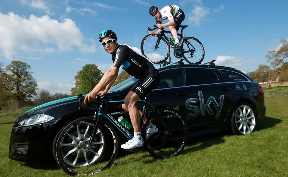 Jaguar e il Team Sky Pro Cycling, nuova partnership presentata al Syon Park di Londra