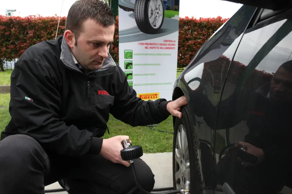 Henkel e Pirelli per la sicurezza stradale in azienda