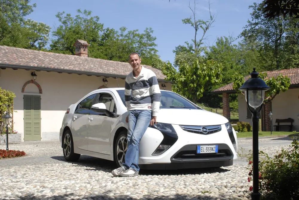 Piero Longhi sceglie Opel Ampera