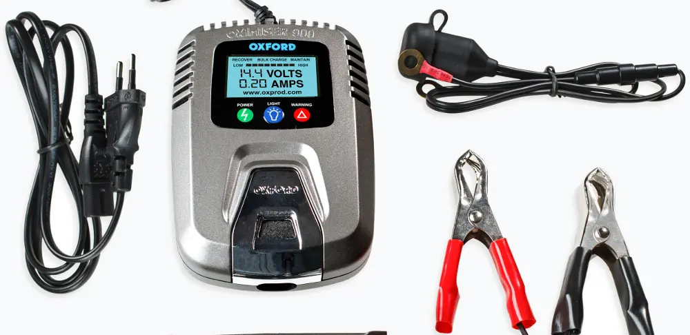 Oximizer 900, il nuovo caricabatteria-tester multifunzione