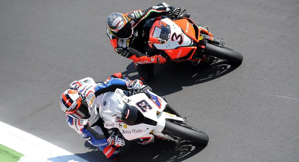Il Campionato Mondiale Superbike riprende sul tracciato di Donington