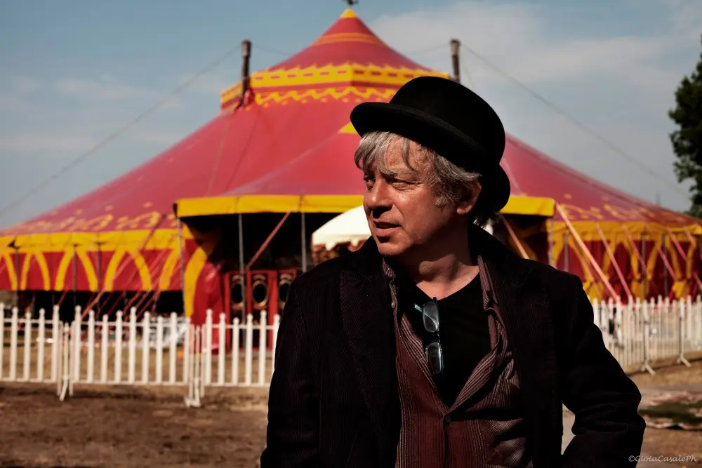 Paolo Rossi in "Confessioni di un cabarettista di m" su Sky Uno