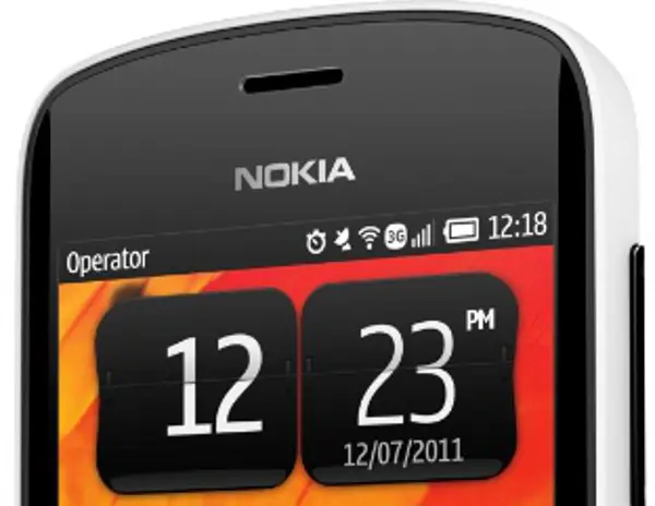 Nokia 808 PureView arriva in Italia