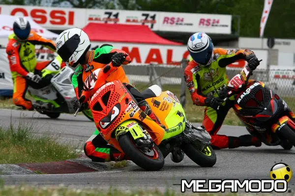 Trofei Malossi, continui colpi di scena in pista a Pomposa