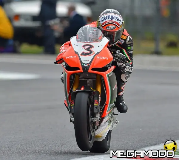 biaggi aprilia donington1