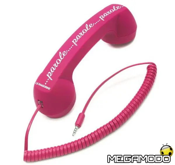 Borsa, t-shirt e cornetta per smartphone "Le Pandorine", gli ingredienti per l'estate 2012  - foto 3