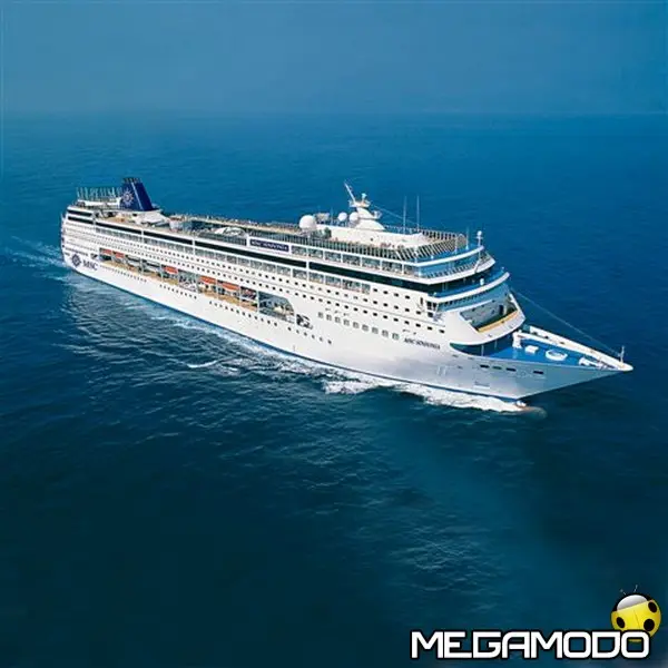 msc0809340 nave msc sinfonia