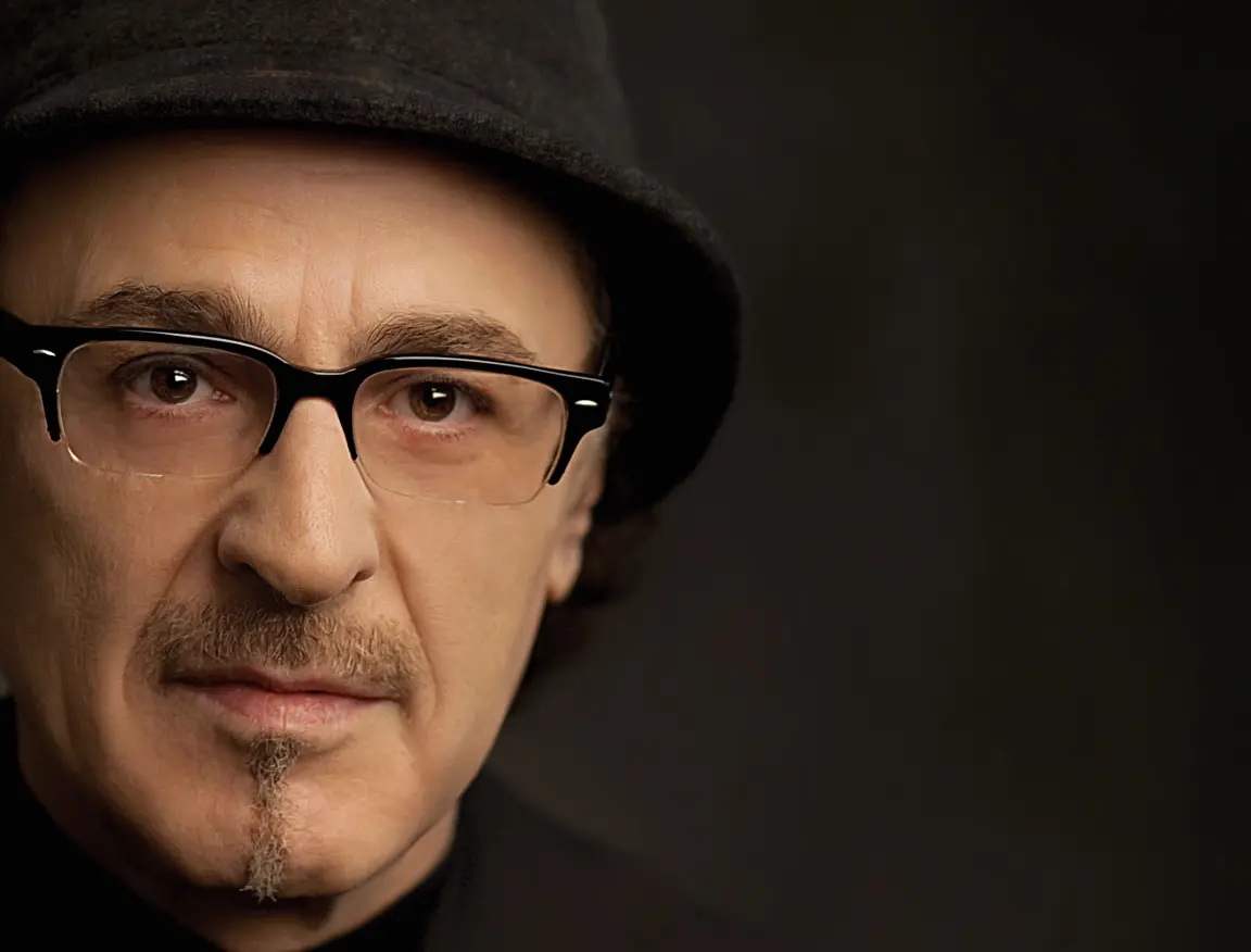 Eduardo De Crescenzo, show al San Carlo in versione jazz