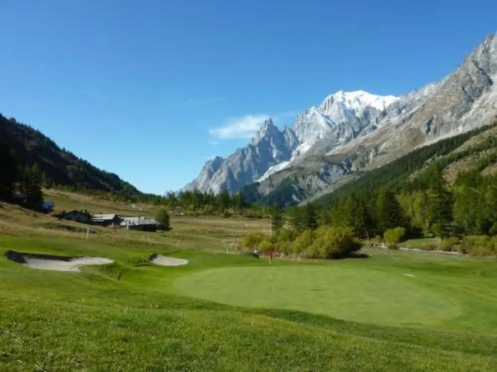 Circolo Golf Courmayeur et Grandes Jorasses all'insegna dello sport e del benessere