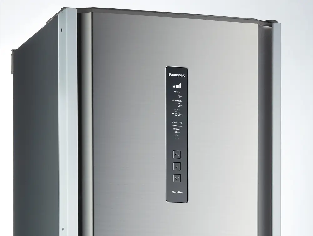 Nuova gamma di frigoriferi combinati Panasonic, innovazione e facilità d’uso