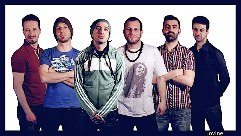 Domani a Napoli Jovine presentano live il singolo Canto, estratto dall'album di inediti in uscita a settembre