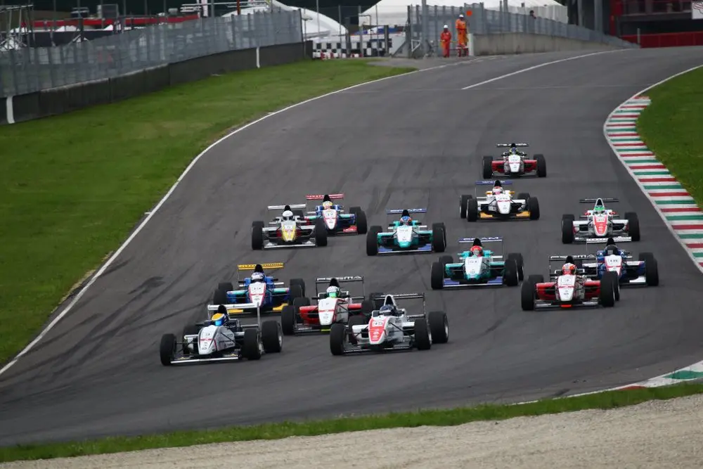 Formula Abarth, lotta aperta a Misano 