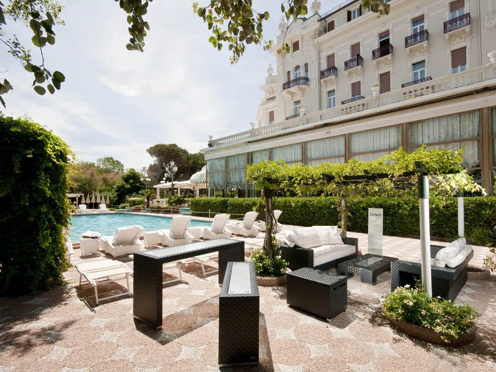 Fendi Casa firma gli arredi del Grand Hotel di Rimini e dello Yacht Club Porto Rotondo 