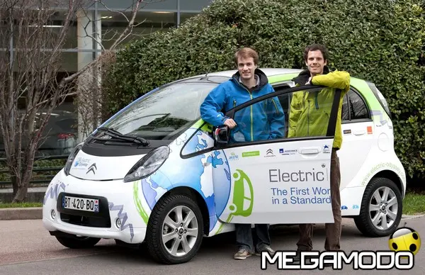 Citroen C-Zero con Xavier DEGON e Antonin GUY arriva in Cina