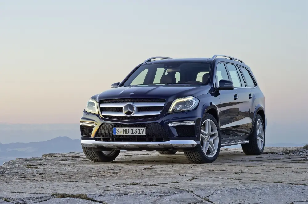 Nuova Mercedes-Benz GL, elevata agilità ed eccellenti capacità in fuoristrada
