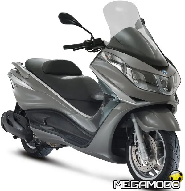 03 piaggio x10