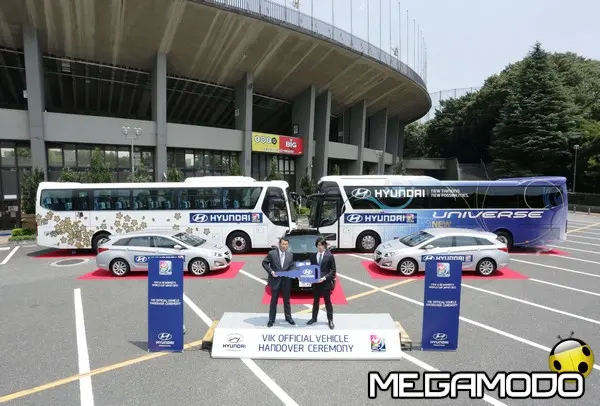 120807 women fifa u 20 vik leftdong seob kim righttakahiko arima