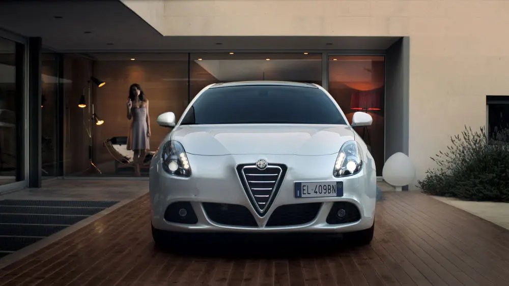 Alfa Romeo Giulietta, la gelosia al centro della nuova campagna