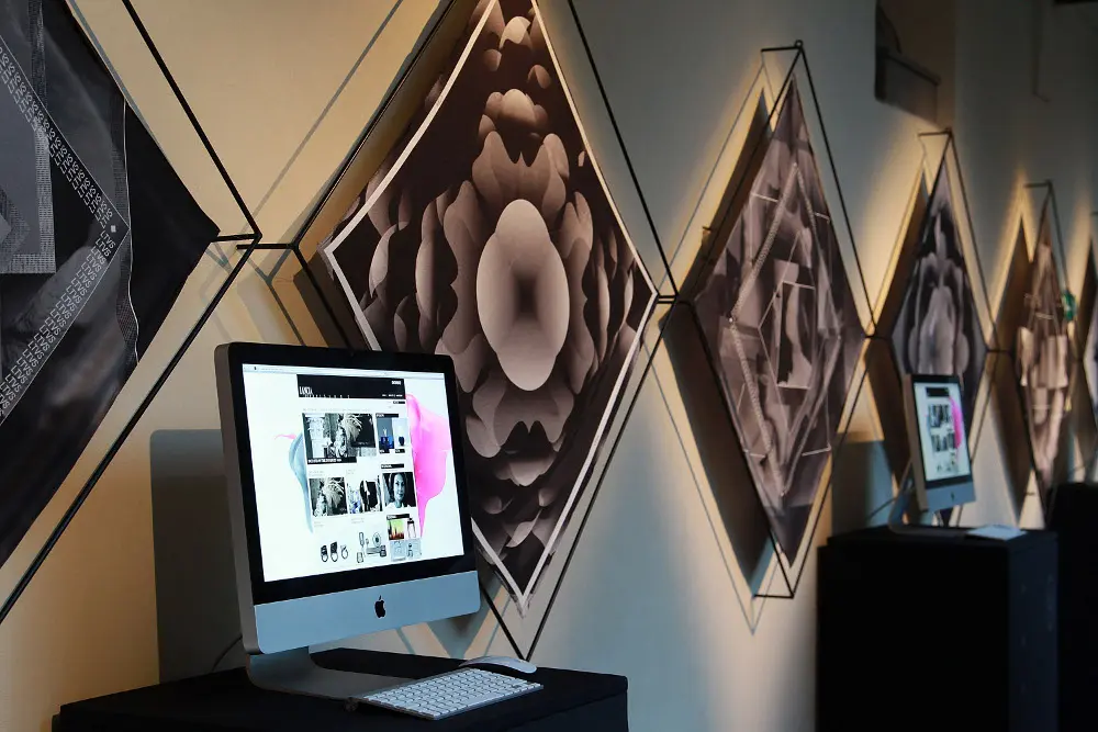 Lancia Flavia “Red Carpet” by Poltrona Frau al Salone di Parigi 2012   